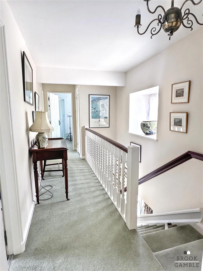 3 Bedroom House. Church Lane in Eastbourne, 22